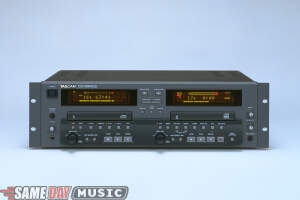 Tascam CDRW402 Dual CD RecorderPlayer